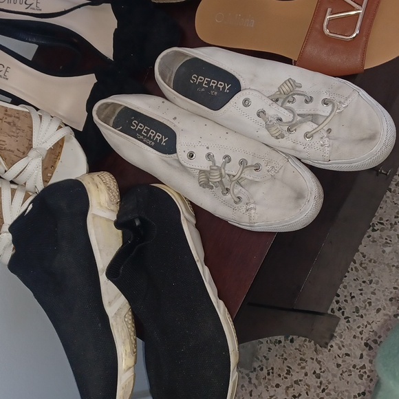 Bundle lot of mix shoes - Picture 2 of 13